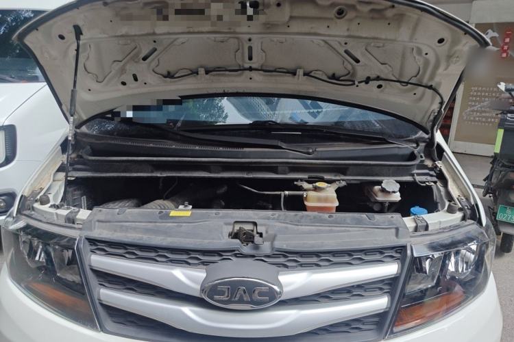 Used JAC Refine M3 2023 PLUS 1.5T 5/7-seat Classic Edition Engine Bay