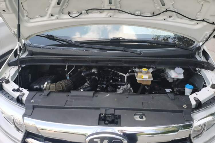 Used JAC Refine M3 2023 1.5T 7/8-Seater Smart Connectivity Version Engine Bay