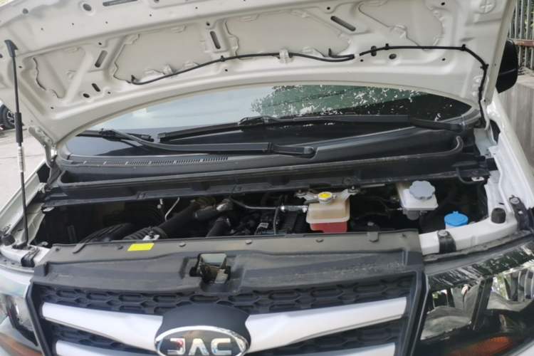 Used JAC Refine M3 2023 PLUS 1.5T 5/7-seat Classic Edition Engine Bay