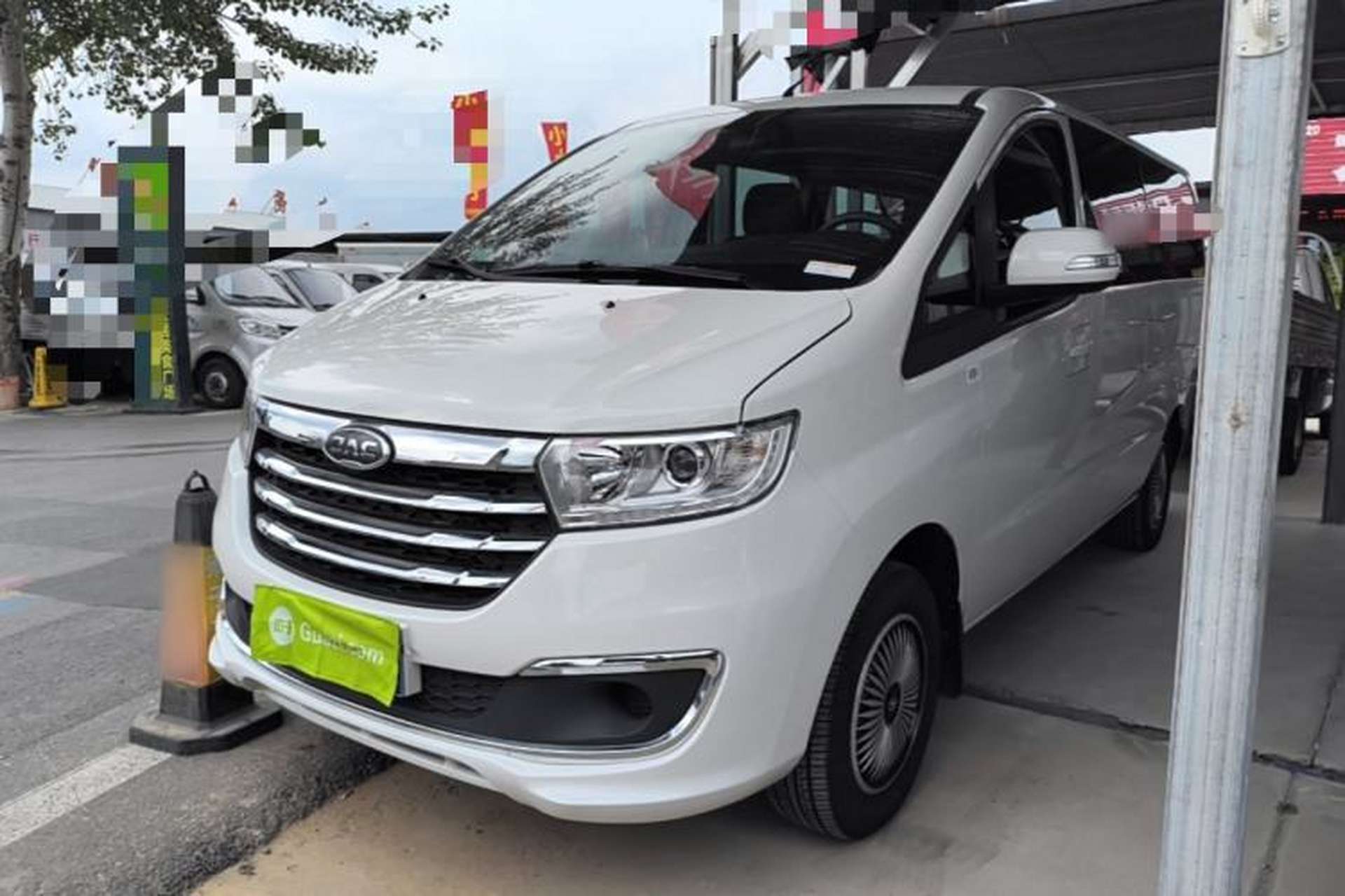 Used JAC Refine M3 2023 PLUS 1.5T 7/8-seat Comfort Edition Front Left 45 Deg