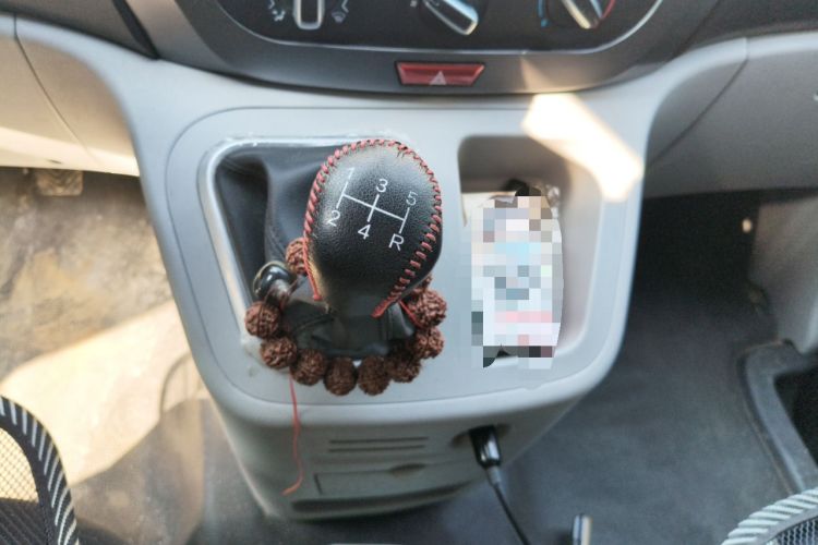 Used JAC Refine M3 2023 PLUS 1.5T 5/7-seat Classic Edition Gear Lever