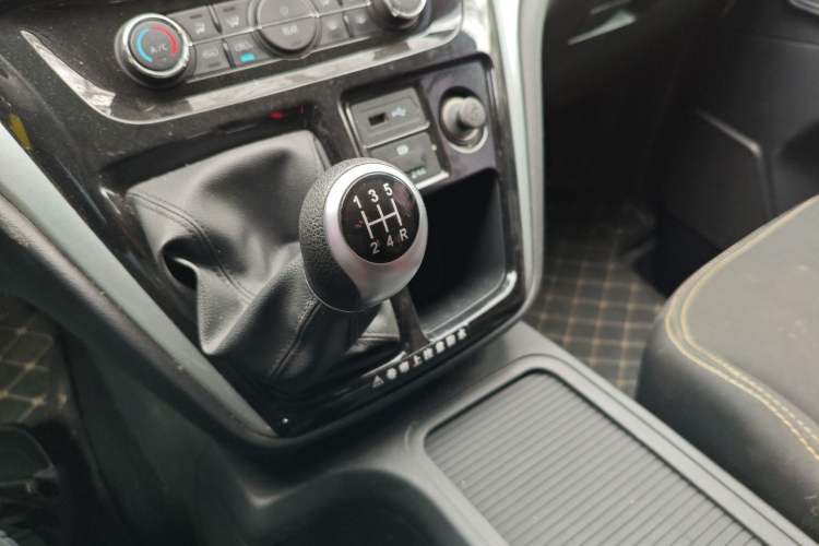 Used JAC Refine M3 2023 1.8L 7/8-Seater Smart Connectivity Version Gear Lever
