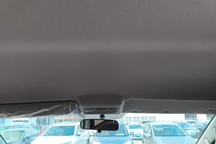 Used JAC Refine M3 2023 1.8L 7/8-Seater Comfort Edition Headliner