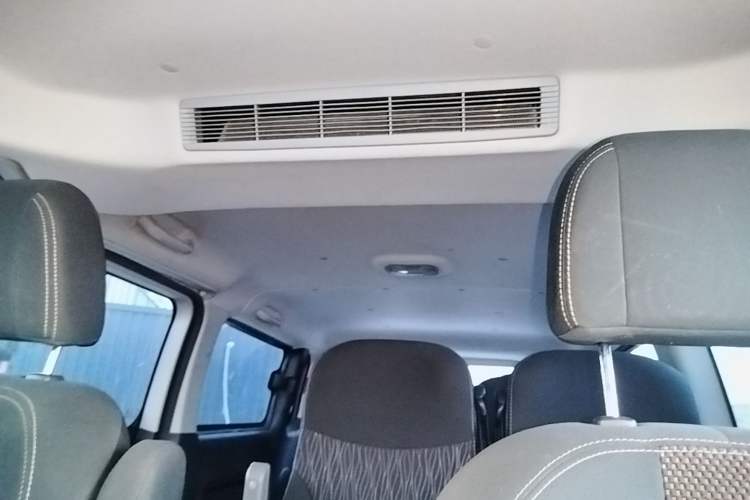 Used JAC Refine M3 2023 PLUS 1.5T 9-Seater Smart Connectivity Version Headliner
