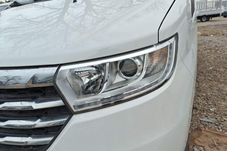 Used JAC Refine M3 2023 1.8L 7/8-Seater Smart Connectivity Version Left Front Headlight