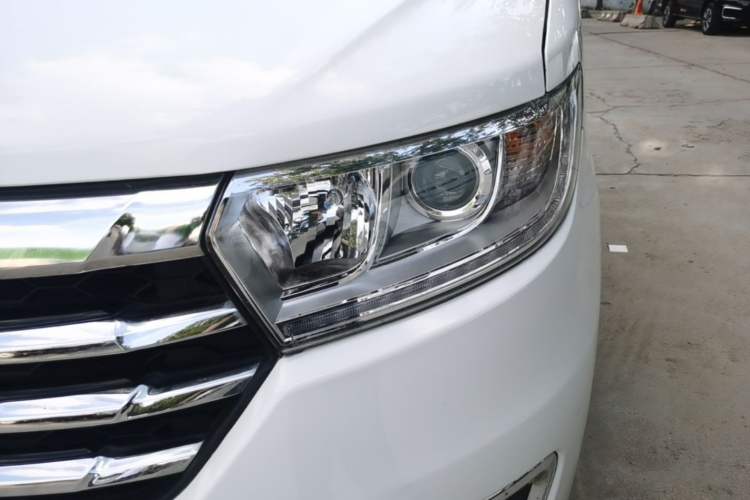 Used JAC Refine M3 2023 1.5T 7/8-Seater Smart Connectivity Version Left Front Headlight