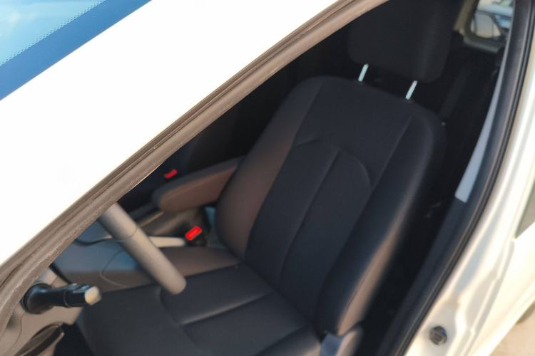 Used JAC Refine M3 2023 1.8L 7/8-Seater Comfort Edition Left Front Seat