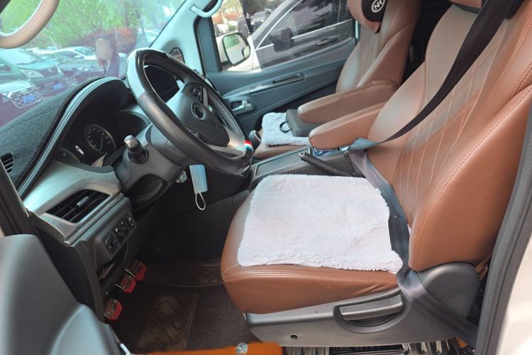 Used JAC Refine M3 2023 PLUS 1.5T 7/8-seater Smart Connectivity Version Left Front Seat