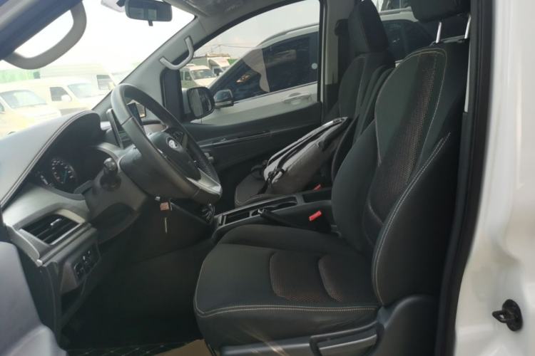 Used JAC Refine M3 2023 1.5T 7/8-Seater Smart Connectivity Version Left Front Seat