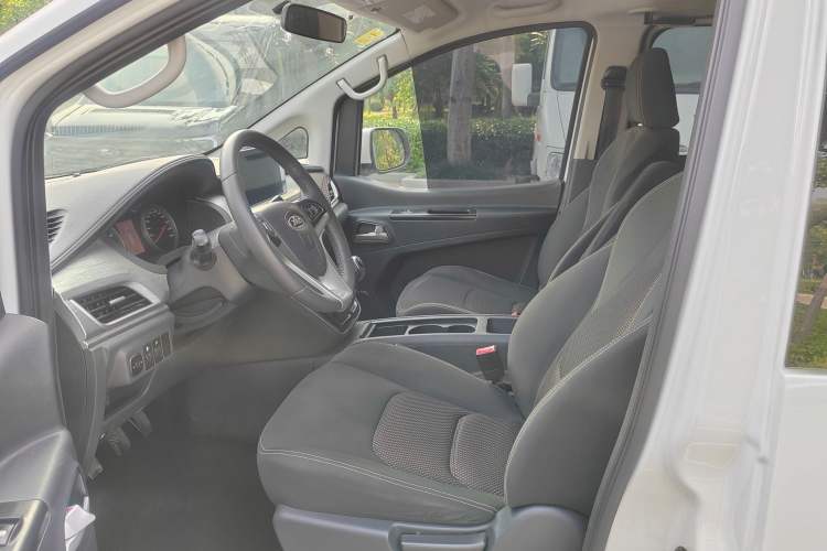 Used JAC Refine M3 2023 PLUS 1.5T 7/8-seater Smart Connectivity Version Left Front Seat