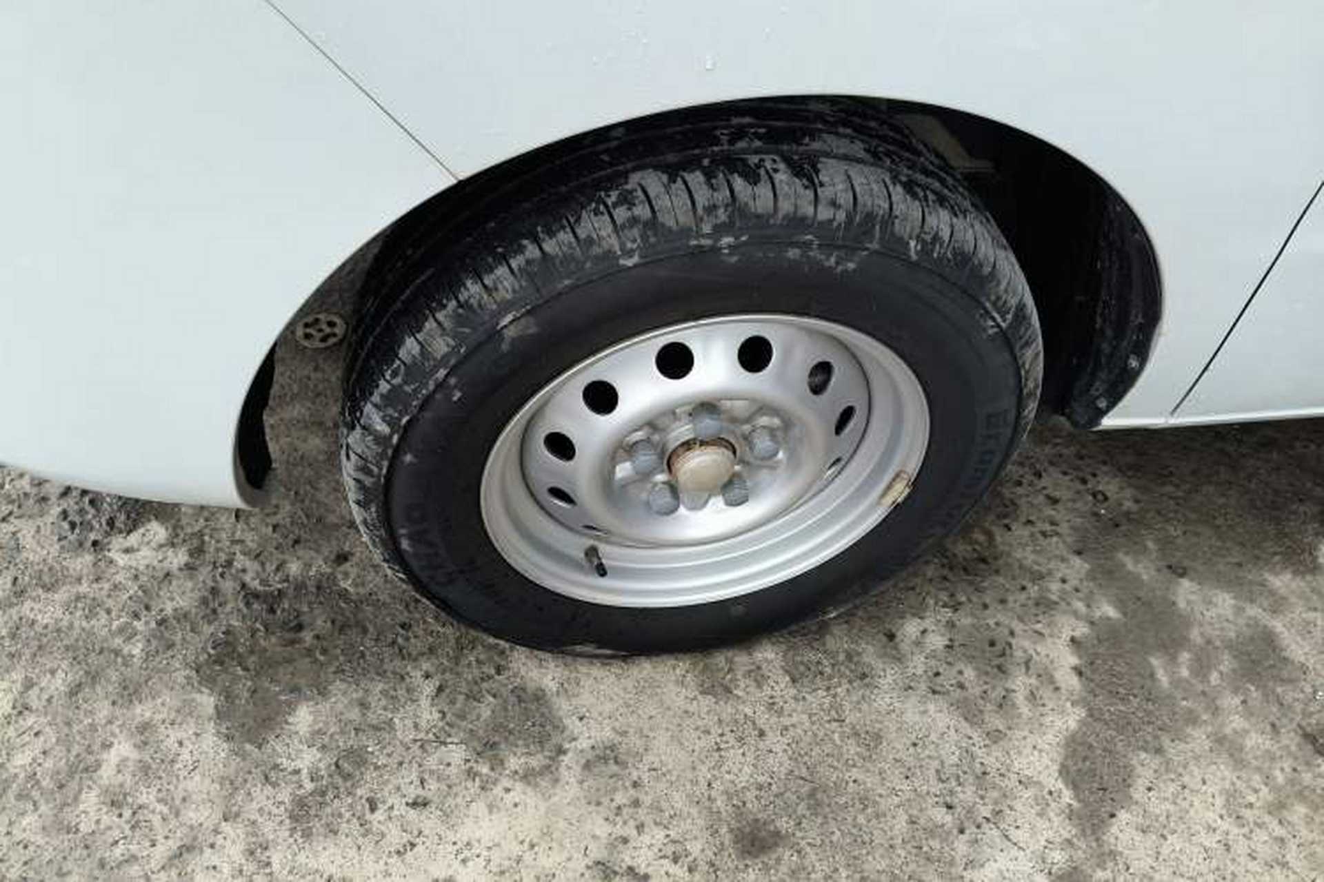 Used JAC Refine M3 2023 PLUS 1.5T 5/7-seat Classic Edition Left Front Wheel Hub