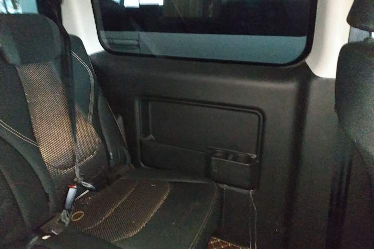 Used JAC Refine M3 2023 PLUS 1.8L 7/8-seater Smart Connectivity Version Left Rear Door Interior
