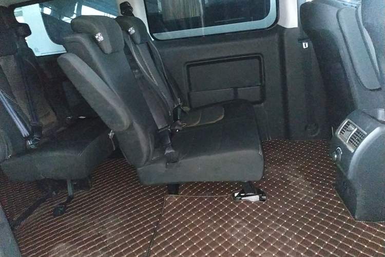 Used JAC Refine M3 2023 PLUS 1.8L 7/8-seater Smart Connectivity Version Left Rear Seat