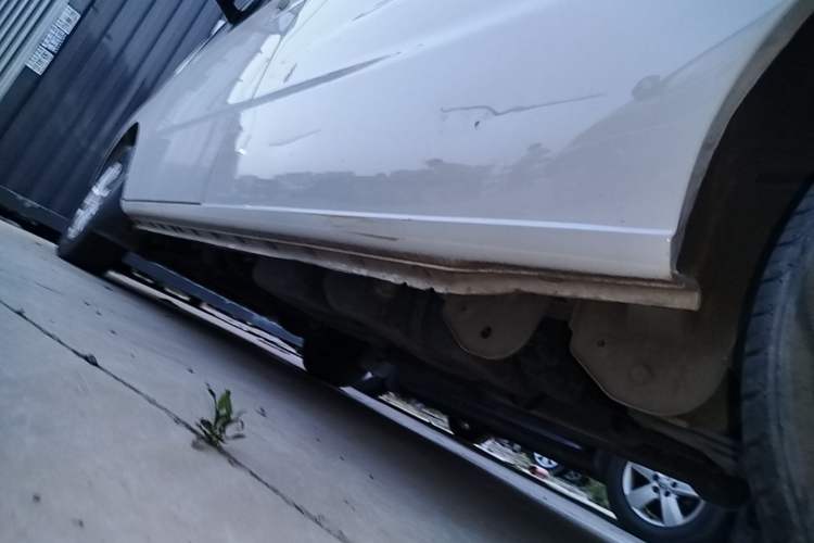 Used JAC Refine M3 2023 PLUS 1.5T 9-Seater Smart Connectivity Version Left Side Sill
