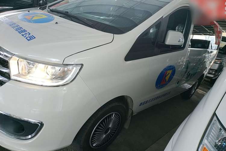 Used JAC Refine M3 2023 PLUS 1.8L 7/8-seater Smart Connectivity Version Left Side
