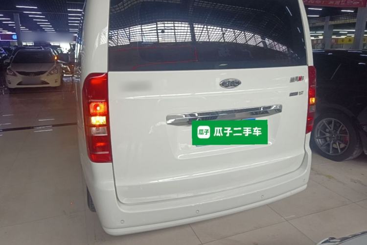 Used JAC Refine M3 2023 PLUS 1.5T 7/8-seater Smart Connectivity Version Rear