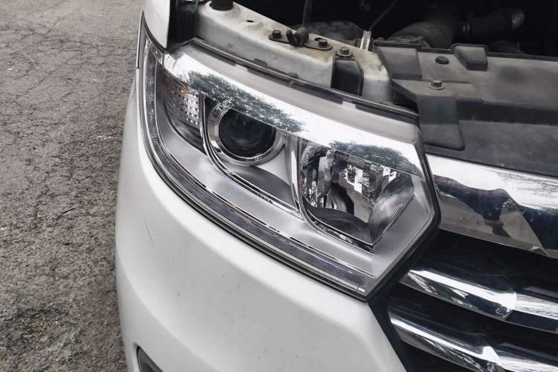 Used JAC Refine M3 2023 PLUS 1.5T 7/8-seater Smart Connectivity Version Right Front Headlight