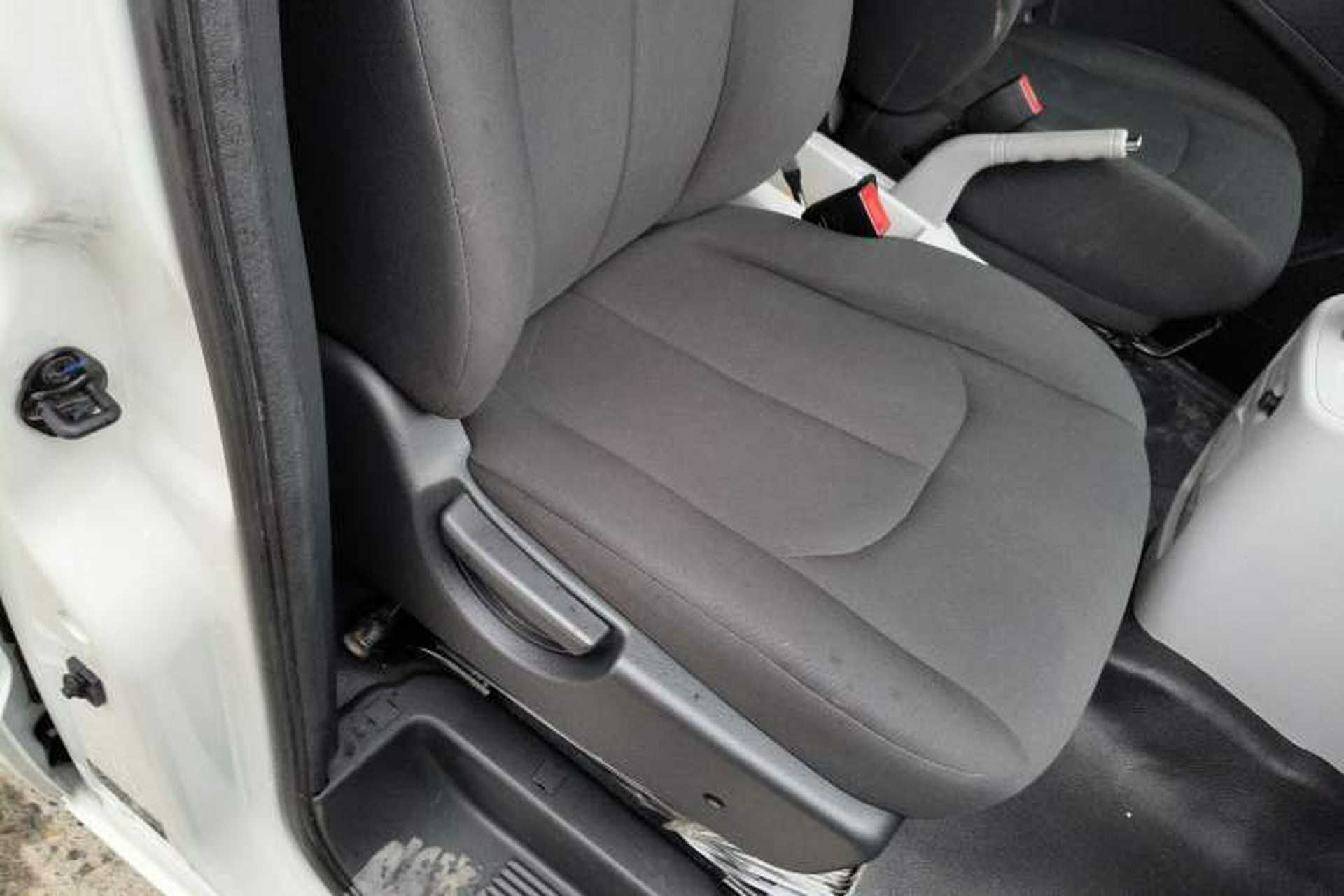 Used JAC Refine M3 2023 PLUS 1.5T 5/7-seat Classic Edition Right Front Seat