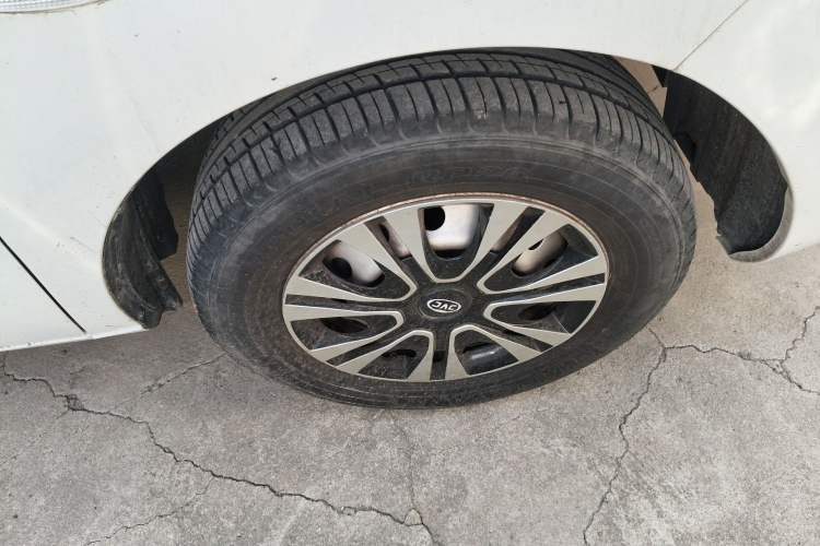 Used JAC Refine M3 2023 PLUS 1.5T 5/7-seat Classic Edition Right Front Wheel Hub