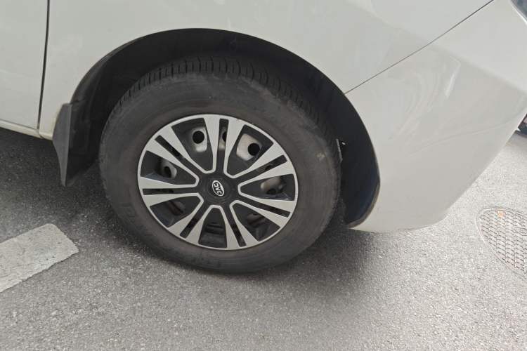 Used JAC Refine M3 2023 PLUS 1.5T 5/7-seat Classic Edition Right Front Wheel Hub