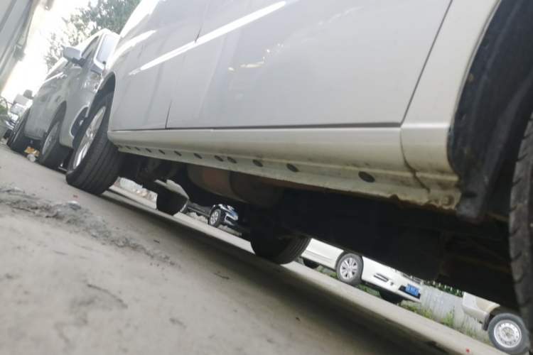 Used JAC Refine M3 2023 1.5T 7/8-Seater Smart Connectivity Version Right Side Sill