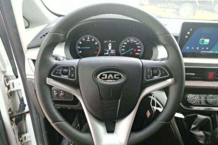 Used JAC Refine M3 2023 1.5T 7/8-Seater Smart Connectivity Version Steering Wheel