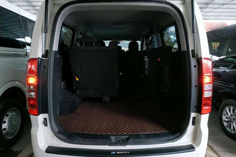 Used JAC Refine M3 2023 PLUS 1.8L 7/8-seater Smart Connectivity Version Trunk