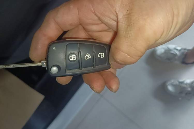 Used JAC Refine M3 2023 PLUS 1.5T 7/8-seater Smart Connectivity Version Vehicle Key
