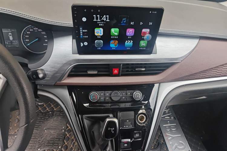 Used JAC Refine M3 2024 PLUS 2.0L HEV Comfort Edition Audio And AC Panel