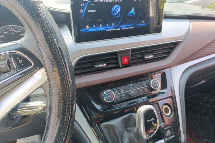 Used JAC Refine M3 2024 PLUS 2.0L HEV Smart Connect Edition Audio And AC Panel