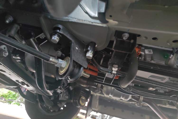 Used JAC Refine M3 2024 PLUS 2.0L HEV Elite Edition Chassis Front