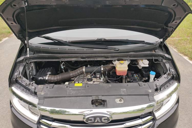 Used JAC Refine M3 2024 PLUS 2.0L HEV Comfort Edition Engine Bay