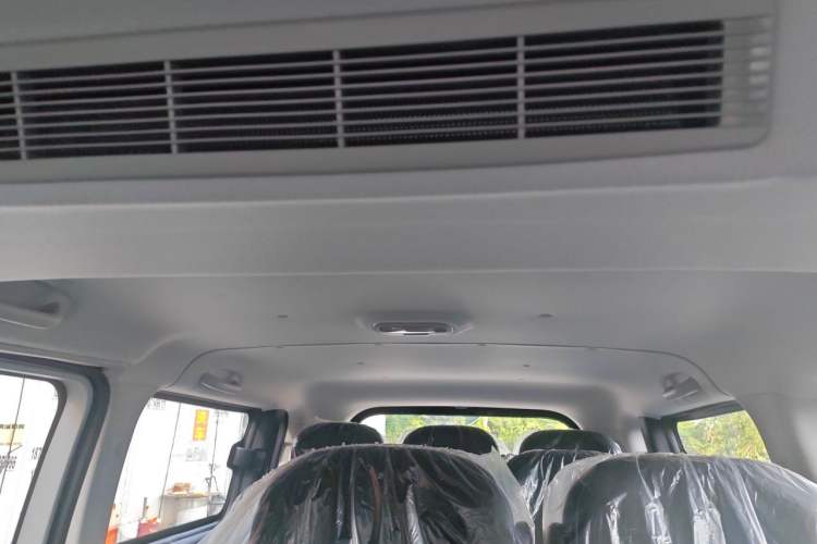 Used JAC Refine M3 2024 PLUS 2.0L HEV Elite Edition Headliner
