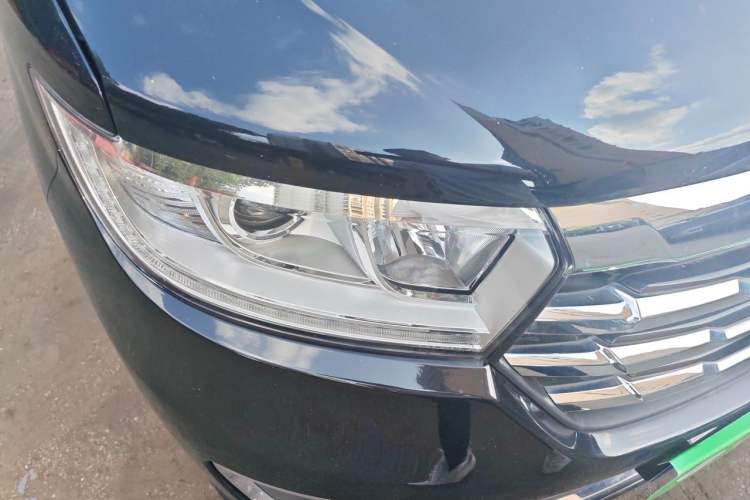 Used JAC Refine M3 2024 PLUS 2.0L HEV Elite Edition Right Front Headlight