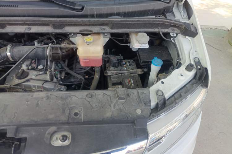 Used JAC Refine M3 2024 PLUS 2.0L HEV Elite Edition Engine Bay Left