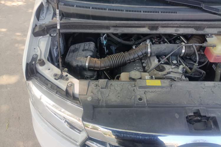 Used JAC Refine M3 2024 PLUS 2.0L HEV Elite Edition Engine Bay Right