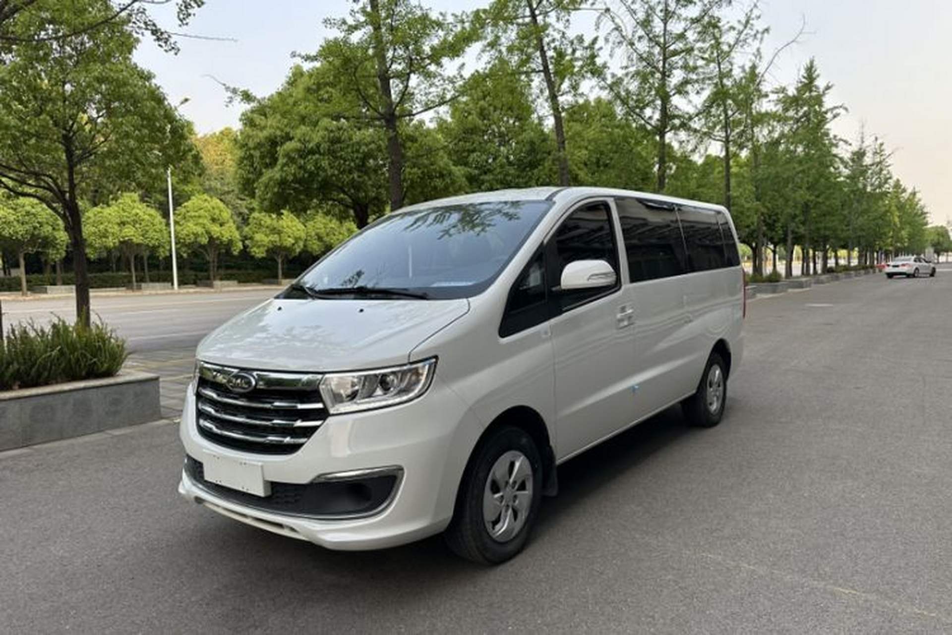 Used JAC Refine M3 2024 PLUS 2.0L HEV Smart Connect Edition Exterior 4