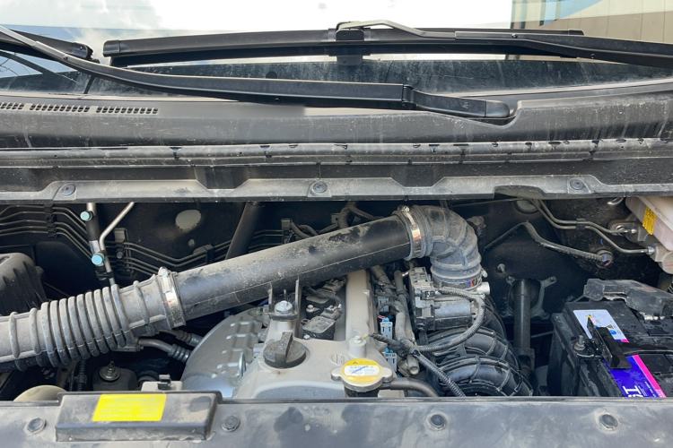 Used JAC Refine M3 2025 PLUS 1.8L Manual Comfort Edition 9 Seats Engine Bay