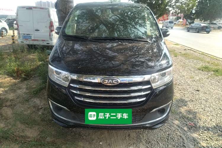 Used JAC Refine M3 2025 PLUS 1.5T Manual Classic Edition 7 Seats Front