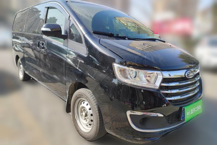 Used JAC Refine M3 2025 PLUS 1.8L Manual Classic Edition 7 Seats Front Right 45 Deg