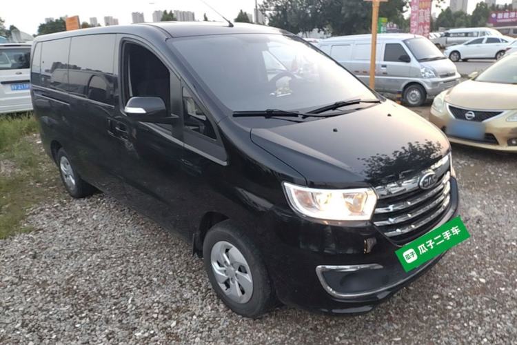 Used JAC Refine M3 2025 PLUS 1.8L Manual Comfort Edition 9 Seats Front Right 45 Deg