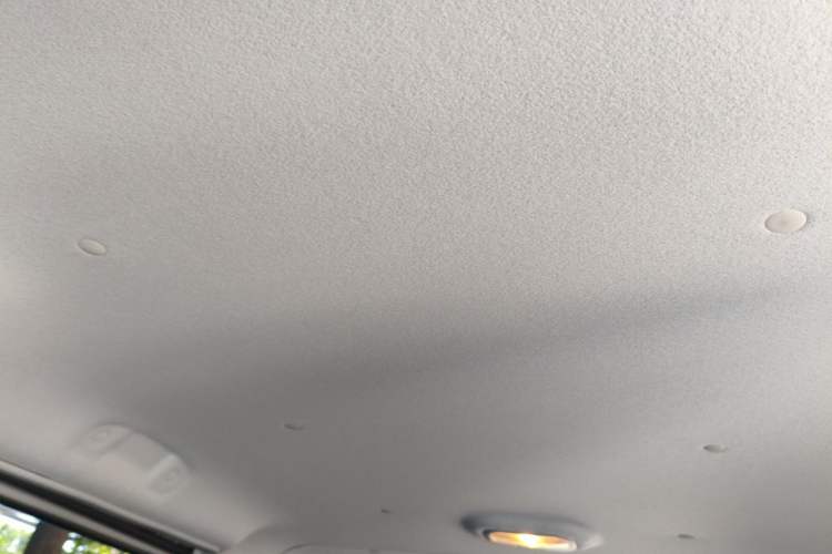 Used JAC Refine M3 2025 PLUS 1.5T Manual Classic Edition 7 Seats Headliner