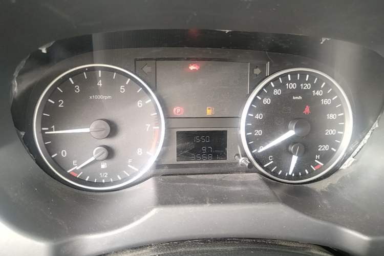 Used JAC Refine M3 2025 PLUS 1.5T Manual Classic Edition 7 Seats Instrument Cluster