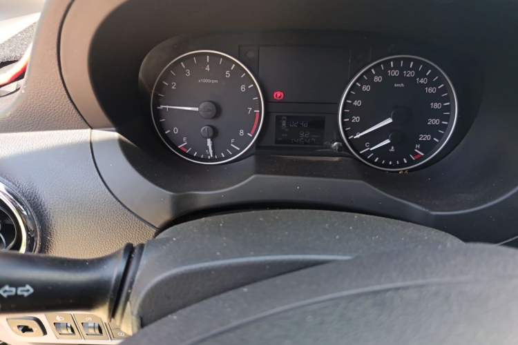 Used JAC Refine M3 2025 PLUS 1.8L Manual Classic Edition 7 Seats Instrument Cluster
