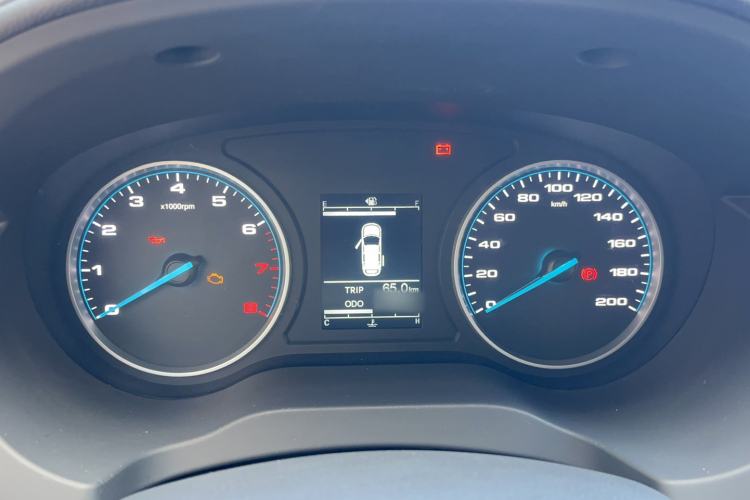 Used JAC Refine M3 2025 PLUS 1.8L Manual Comfort Edition 9 Seats Instrument Cluster