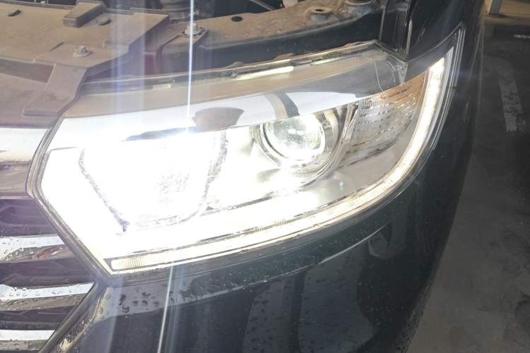 Used JAC Refine M3 2025 PLUS 1.8L Manual Smart Connect Version 7/8 Seats Left Front Headlight
