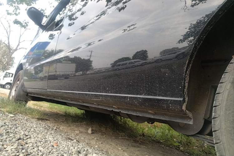 Used JAC Refine M3 2025 PLUS 1.5T Manual Classic Edition 7 Seats Left Side Sill