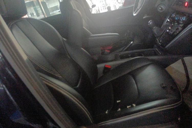 Used JAC Refine M3 2025 1.5T Manual Comfort Edition 7/8 Seats Right Front Seat