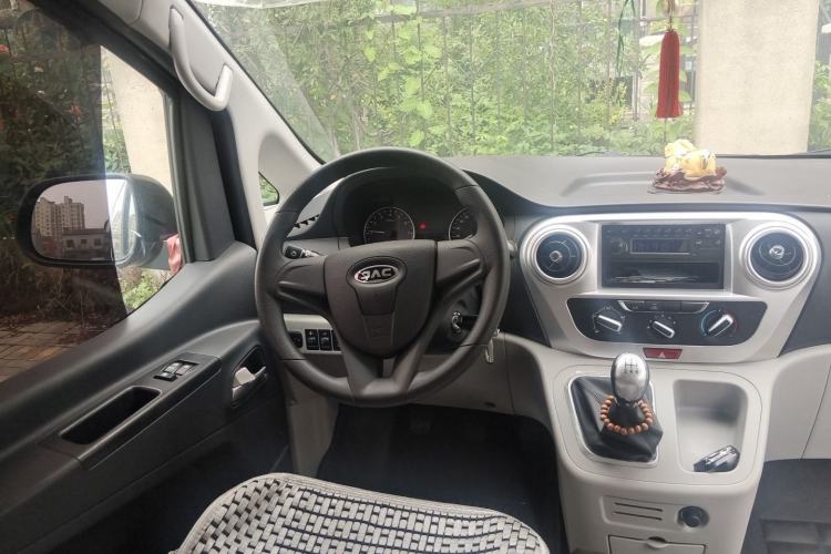Used JAC Refine M3 2025 PLUS 1.8L Manual Classic Edition 5 Seats Steering Wheel