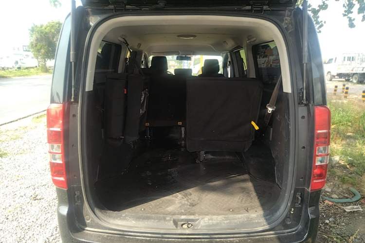 Used JAC Refine M3 2025 PLUS 1.5T Manual Classic Edition 7 Seats Trunk